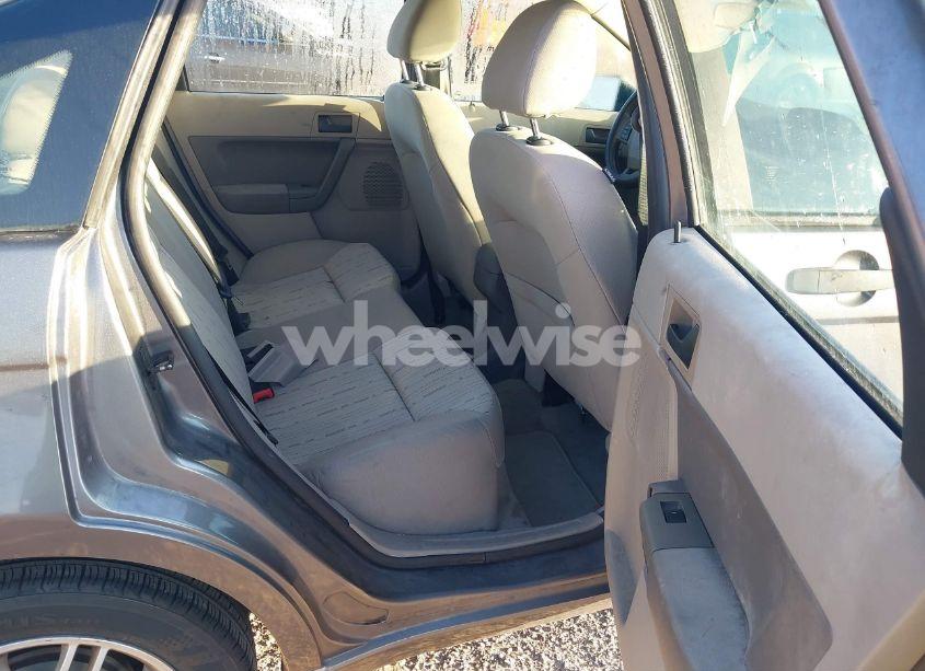 Photo 8 of 2009 Ford Focus SE (VIN 1FAHP35N79W178346)