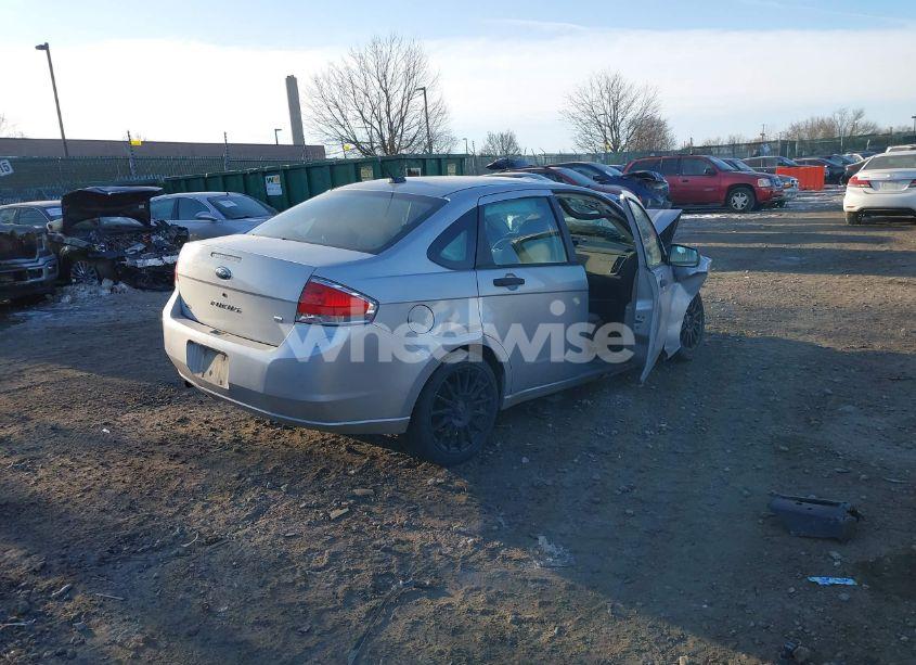 Photo 4 of 2009 Ford Focus SE (VIN 1FAHP35N79W235953)