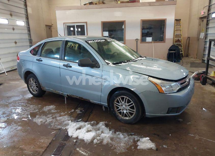 2009 Ford Focus SE (VIN 1FAHP35N79W246905) main photo