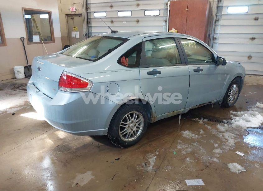 Photo 4 of 2009 Ford Focus SE (VIN 1FAHP35N79W246905)