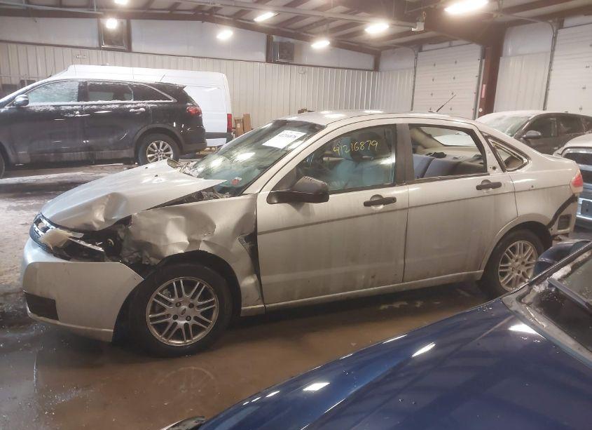 Photo 14 of 2008 Ford Focus SE/SES (VIN 1FAHP35N88W191976)
