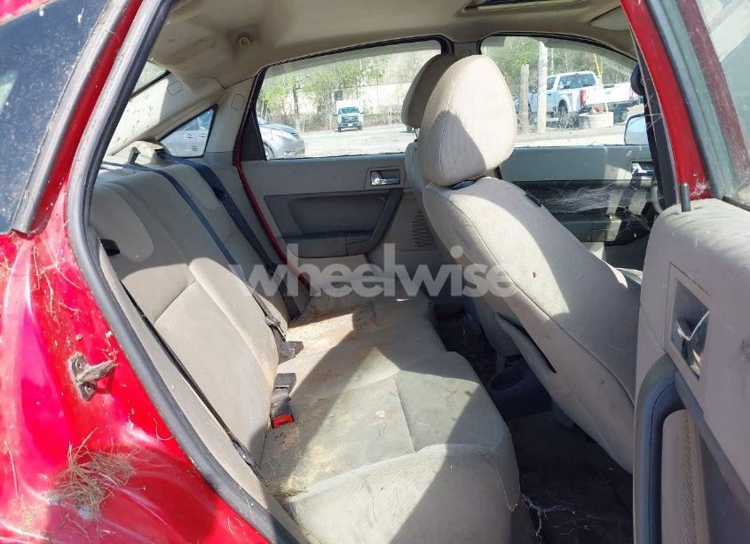 Photo 8 of 2008 Ford Focus SE/SES (VIN 1FAHP35N88W231960)