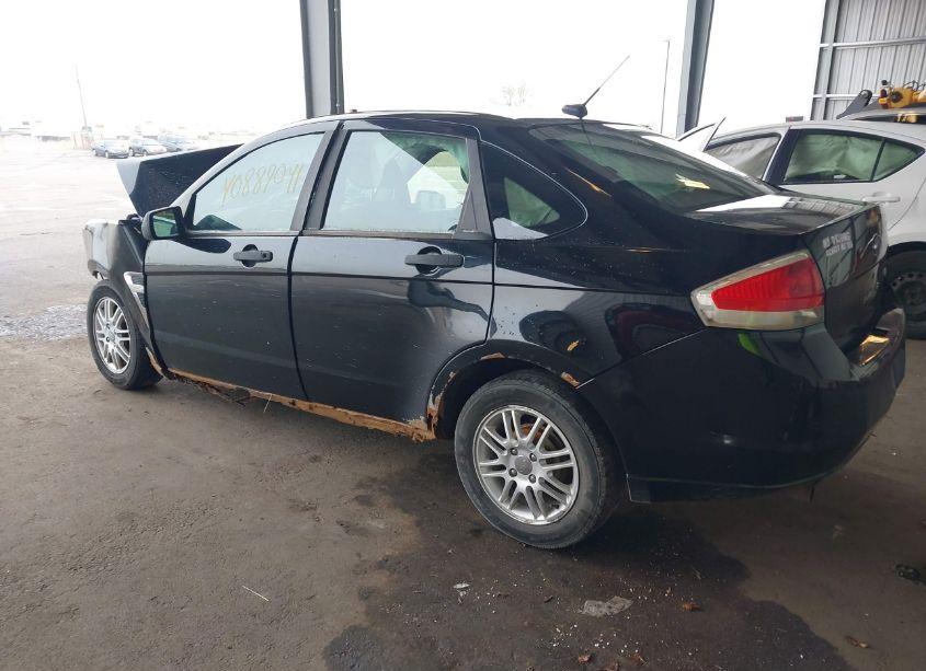 Photo 3 of 2008 Ford Focus SE/SES (VIN 1FAHP35N88W257832)