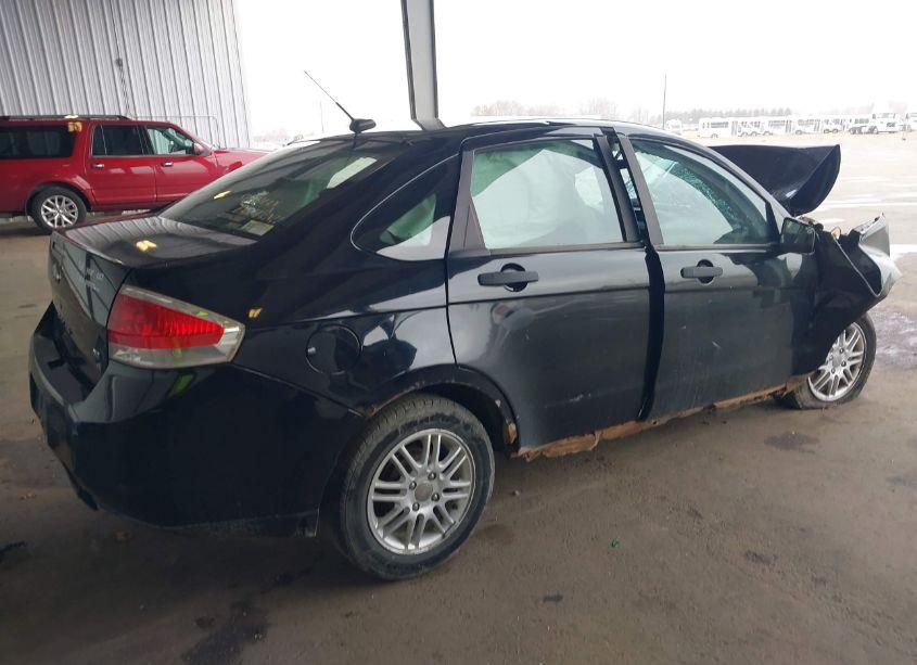 Photo 4 of 2008 Ford Focus SE/SES (VIN 1FAHP35N88W257832)