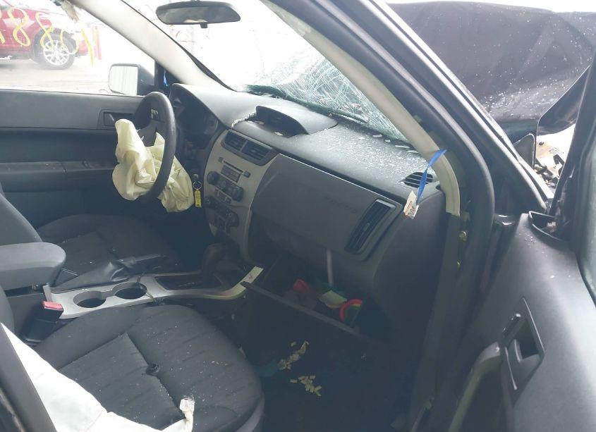 Photo 5 of 2008 Ford Focus SE/SES (VIN 1FAHP35N88W257832)