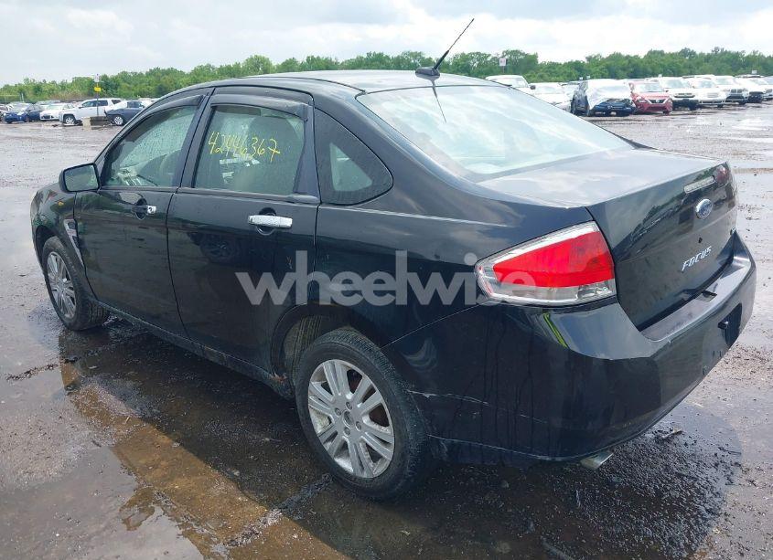 Photo 3 of 2008 Ford Focus SE/SES (VIN 1FAHP35N88W265753)