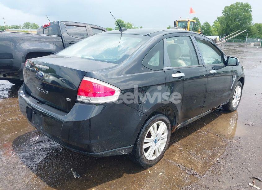 Photo 4 of 2008 Ford Focus SE/SES (VIN 1FAHP35N88W265753)