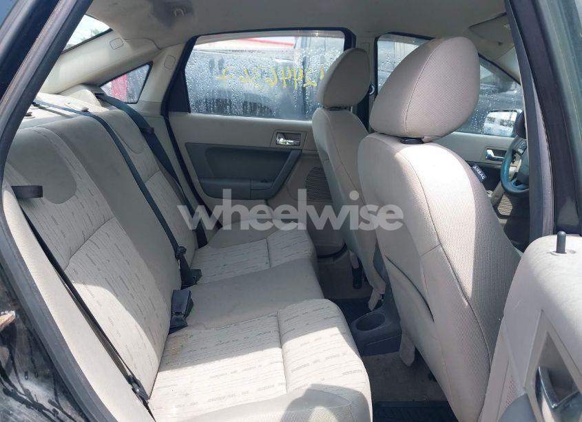 Photo 8 of 2008 Ford Focus SE/SES (VIN 1FAHP35N88W265753)