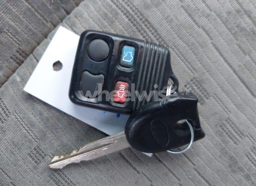 Photo 11 of 2008 Ford Focus SE/SES (VIN 1FAHP35N88W293133)