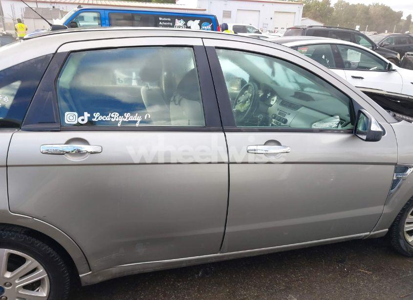 Photo 13 of 2008 Ford Focus SE/SES (VIN 1FAHP35N88W300243)