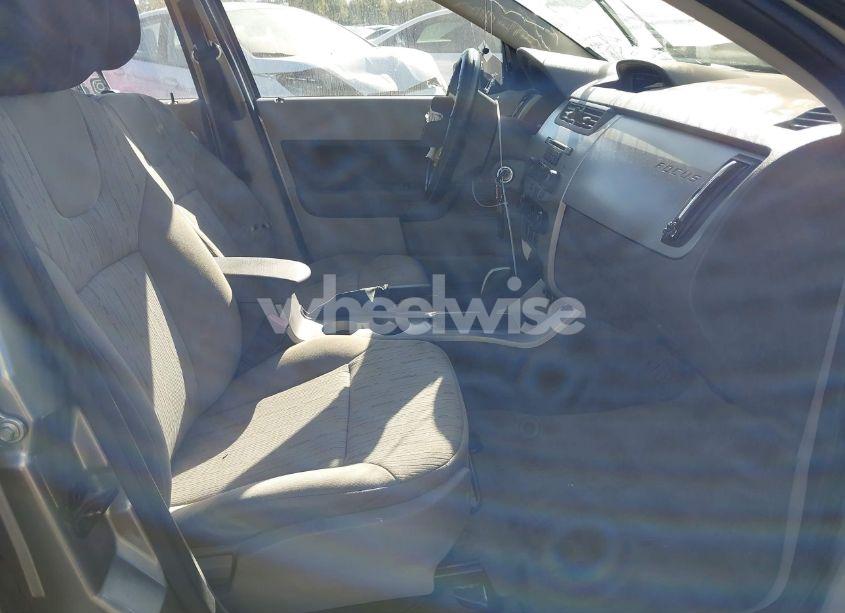 Photo 5 of 2008 Ford Focus SE/SES (VIN 1FAHP35N88W300243)