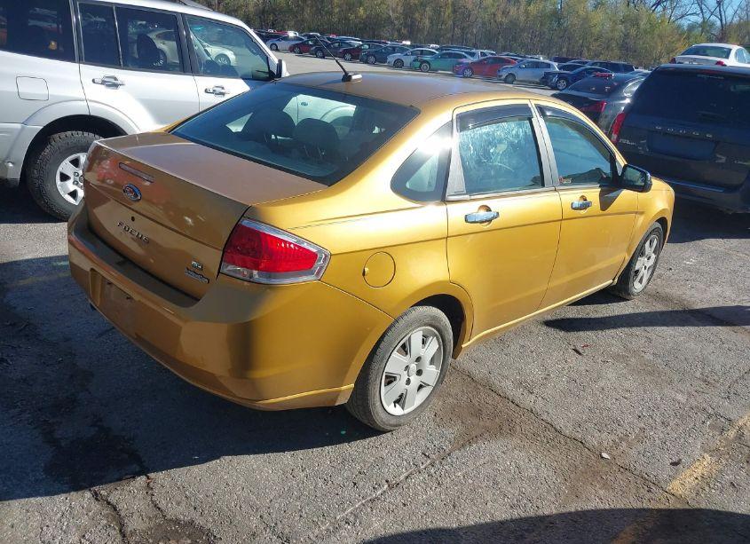 Photo 4 of 2009 Ford Focus SE (VIN 1FAHP35N89W115658)