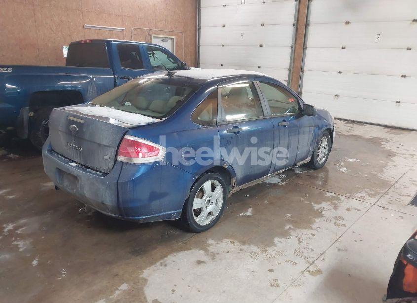 Photo 4 of 2009 Ford Focus SE (VIN 1FAHP35N89W165167)