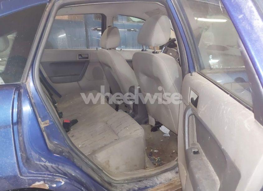 Photo 8 of 2009 Ford Focus SE (VIN 1FAHP35N89W165167)