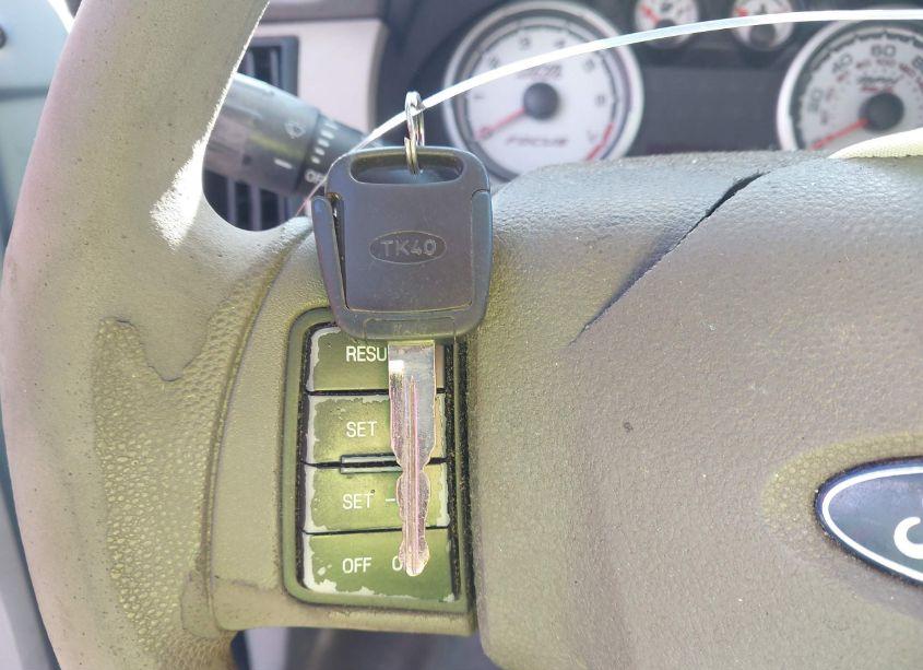 Photo 11 of 2009 Ford Focus SE (VIN 1FAHP35N89W167176)