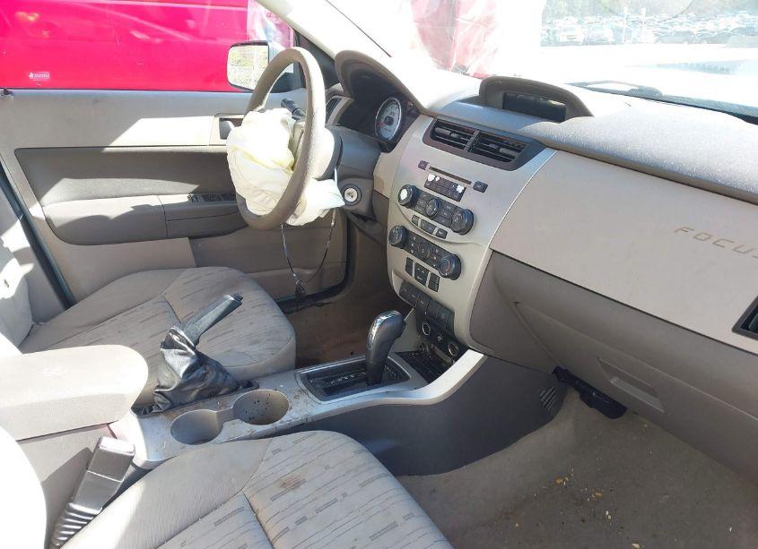 Photo 5 of 2009 Ford Focus SE (VIN 1FAHP35N89W167176)