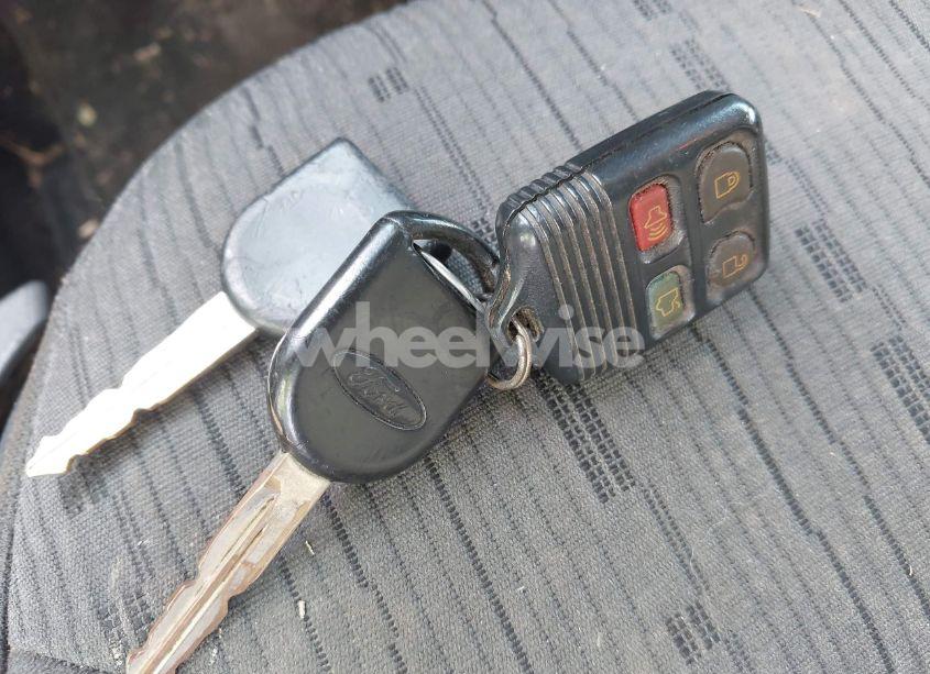 Photo 11 of 2009 Ford Focus SE (VIN 1FAHP35N89W179280)