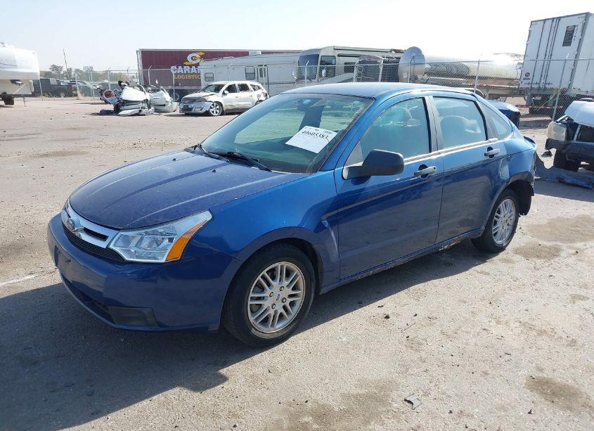 Photo 2 of 2009 Ford Focus SE (VIN 1FAHP35N89W231894)