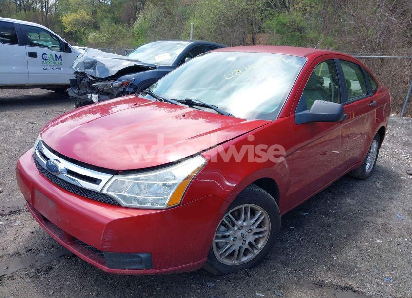 Photo 2 of 2009 Ford Focus SE (VIN 1FAHP35N89W243205)