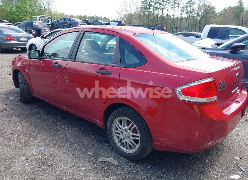 Photo 3 of 2009 Ford Focus SE (VIN 1FAHP35N89W243205)