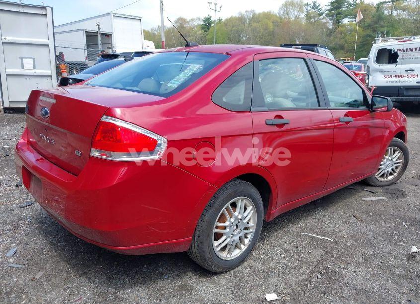 Photo 4 of 2009 Ford Focus SE (VIN 1FAHP35N89W243205)