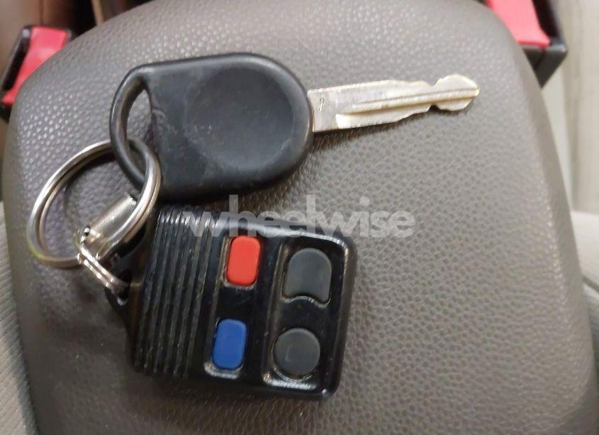 Photo 11 of 2009 Ford Focus SE (VIN 1FAHP35N89W246010)