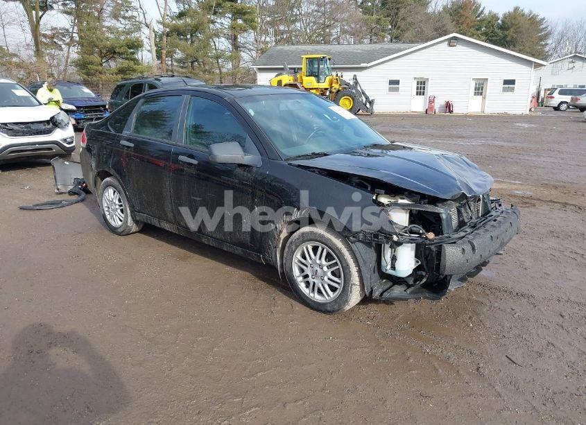 2009 Ford Focus SE (VIN 1FAHP35N89W257444) main photo
