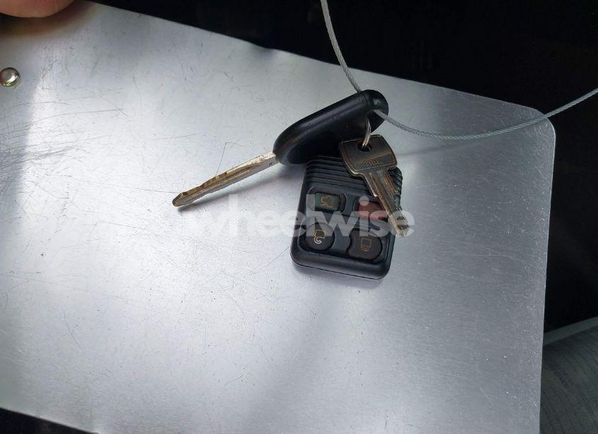 Photo 11 of 2009 Ford Focus SE (VIN 1FAHP35N89W257444)