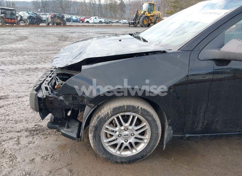 Photo 13 of 2009 Ford Focus SE (VIN 1FAHP35N89W257444)
