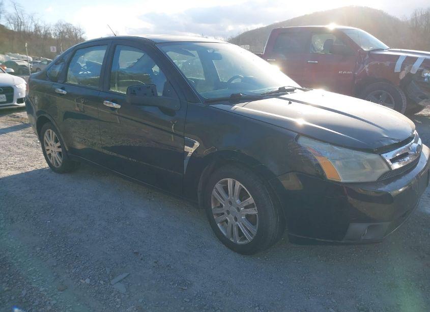 2008 Ford Focus SE/SES (VIN 1FAHP35N98W100777) main photo