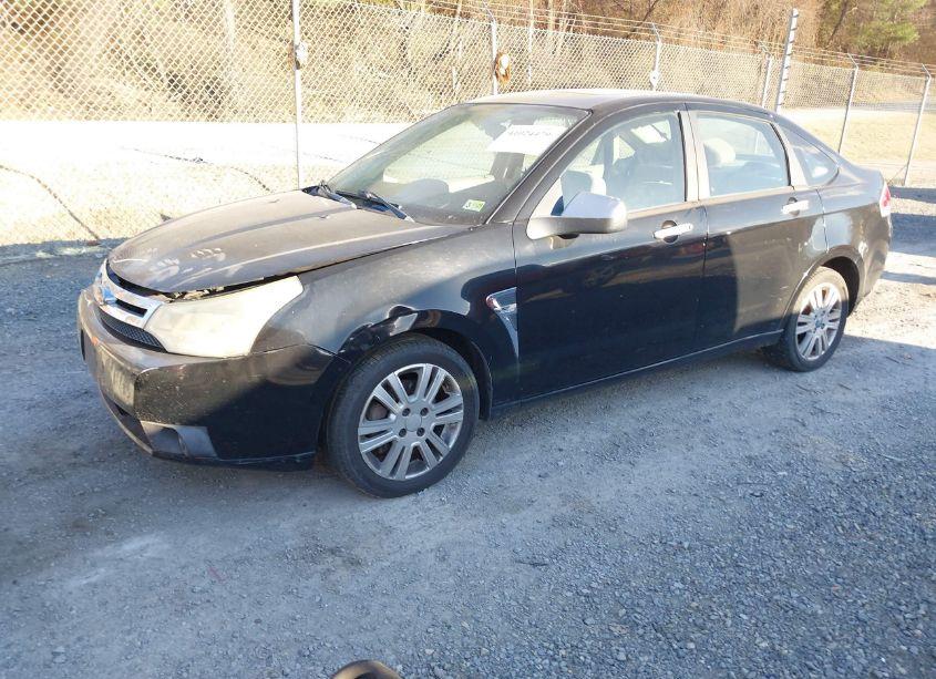Photo 2 of 2008 Ford Focus SE/SES (VIN 1FAHP35N98W100777)