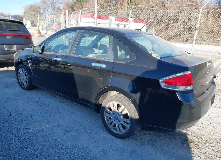 Photo 3 of 2008 Ford Focus SE/SES (VIN 1FAHP35N98W100777)