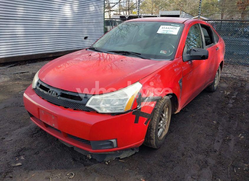 Photo 2 of 2008 Ford Focus SE/SES (VIN 1FAHP35N98W108989)