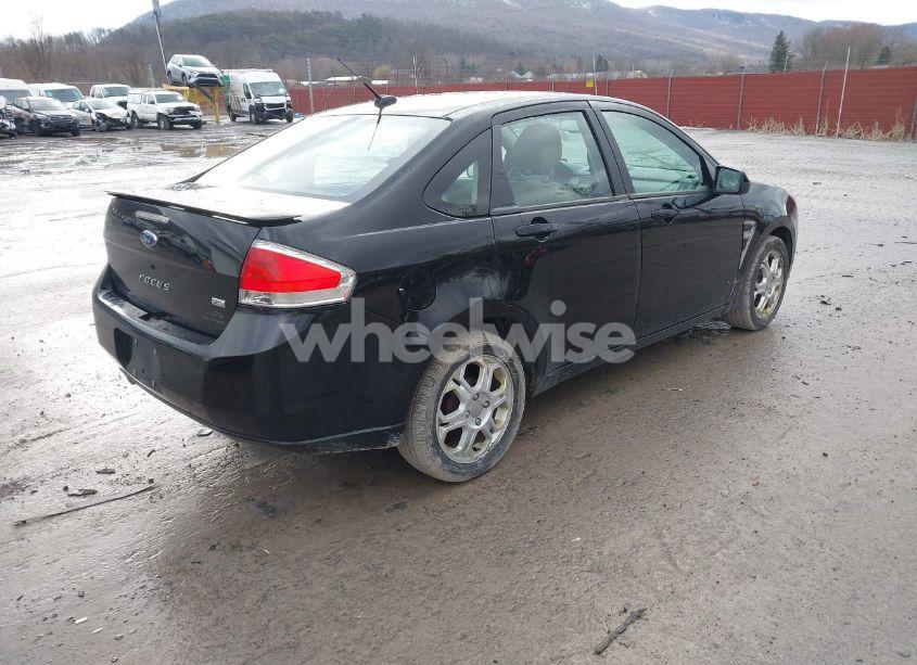 Photo 4 of 2008 Ford Focus SE/SES (VIN 1FAHP35N98W186110)
