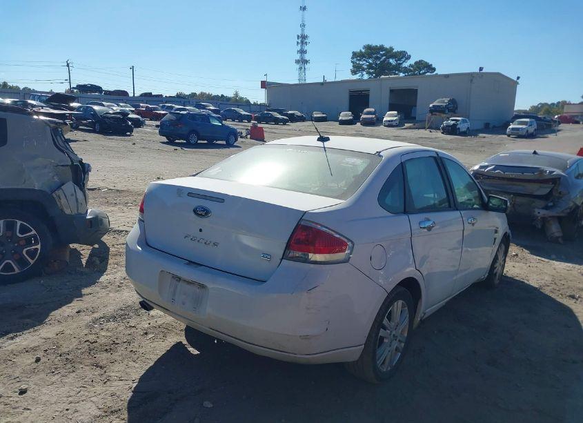 Photo 4 of 2008 Ford Focus SE/SES (VIN 1FAHP35N98W242479)