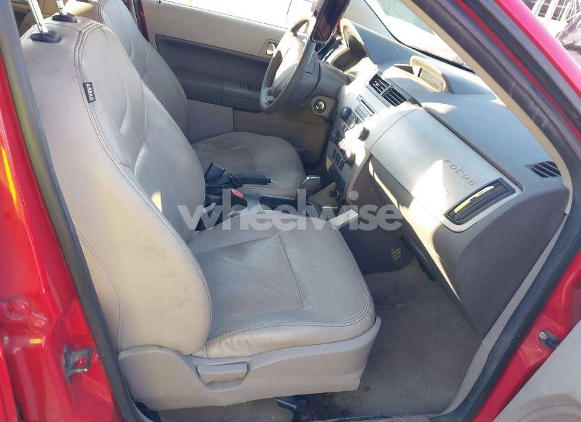 Photo 5 of 2008 Ford Focus SE/SES (VIN 1FAHP35N98W250713)