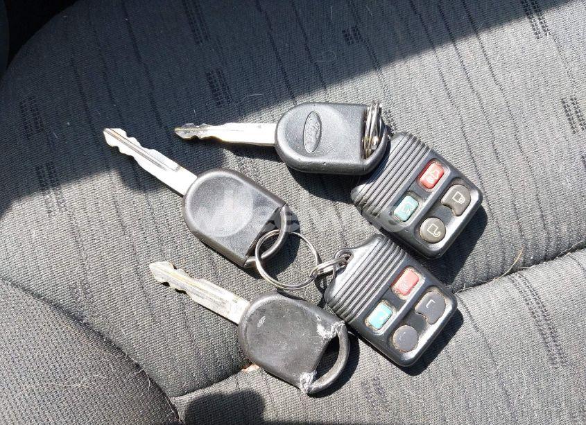 Photo 11 of 2008 Ford Focus SE/SES (VIN 1FAHP35N98W252459)