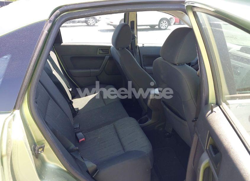 Photo 8 of 2008 Ford Focus SE/SES (VIN 1FAHP35N98W252459)