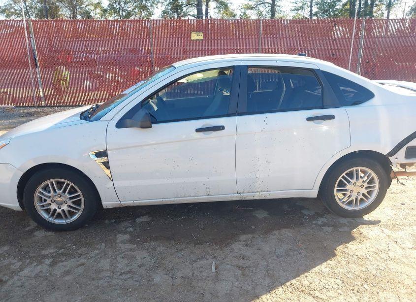 Photo 14 of 2008 Ford Focus SE/SES (VIN 1FAHP35N98W272386)