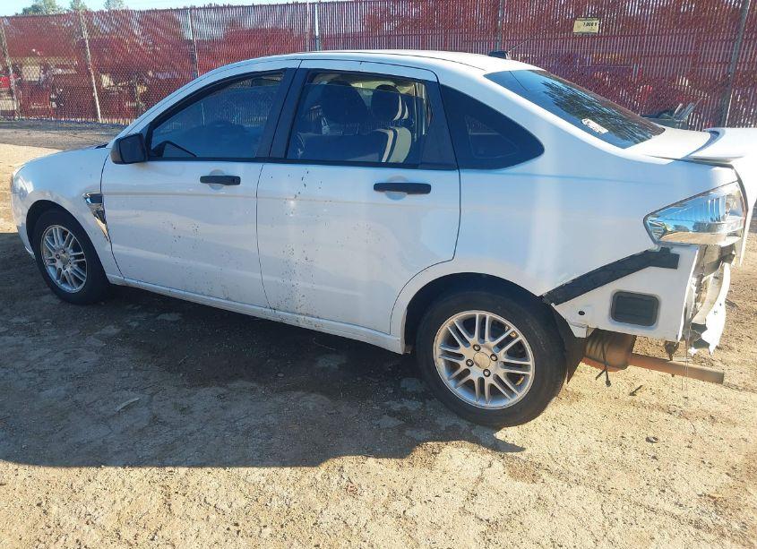 Photo 3 of 2008 Ford Focus SE/SES (VIN 1FAHP35N98W272386)