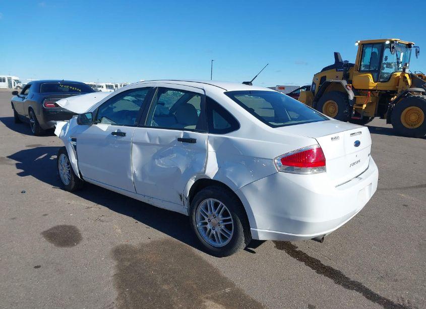 Photo 3 of 2008 Ford Focus SE/SES (VIN 1FAHP35N98W272579)