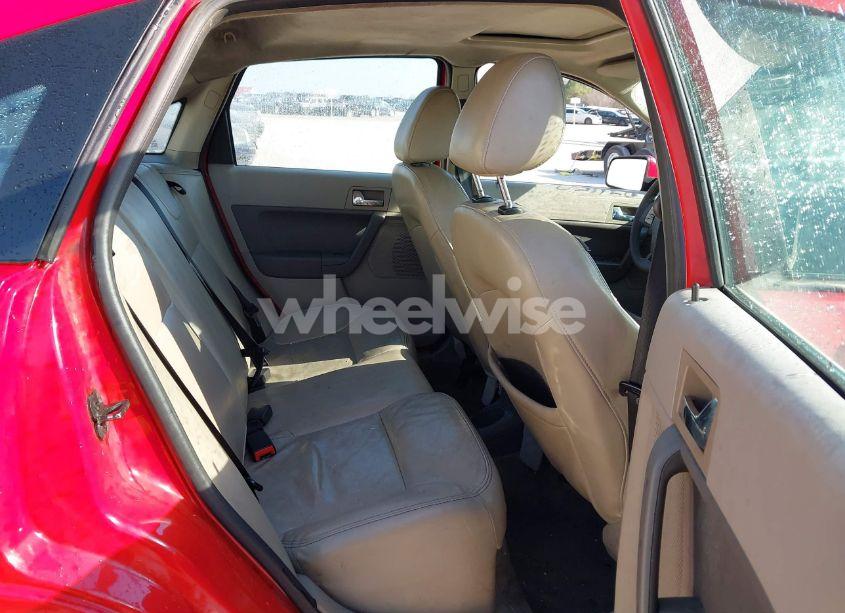 Photo 8 of 2008 Ford Focus SE/SES (VIN 1FAHP35N98W278530)