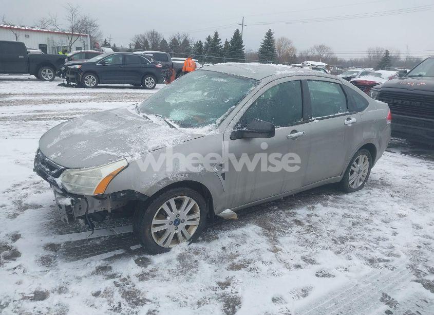 Photo 2 of 2008 Ford Focus SE/SES (VIN 1FAHP35N98W282884)