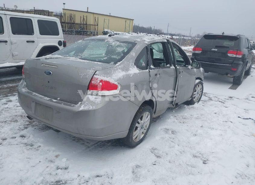 Photo 4 of 2008 Ford Focus SE/SES (VIN 1FAHP35N98W282884)