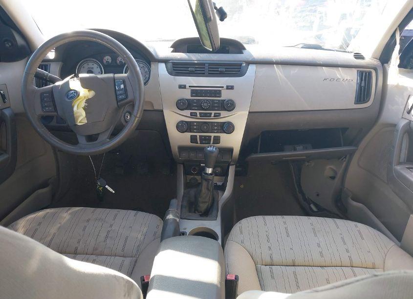 Photo 5 of 2009 Ford Focus SE (VIN 1FAHP35N99W124093)