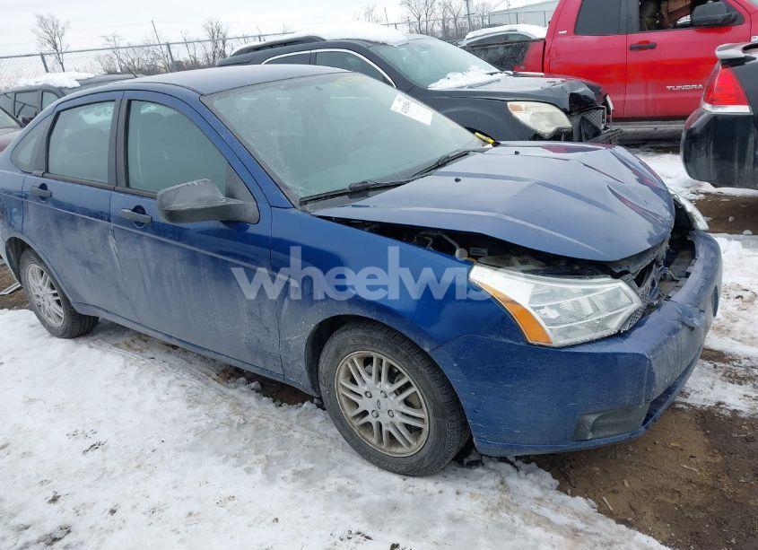 2009 Ford Focus SE (VIN 1FAHP35N99W164626) main photo