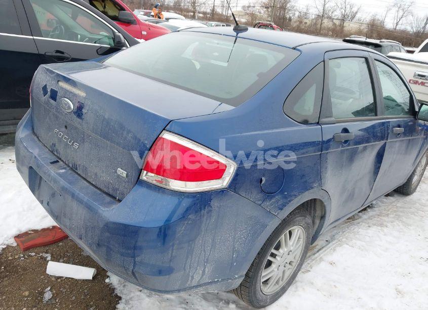 Photo 4 of 2009 Ford Focus SE (VIN 1FAHP35N99W164626)