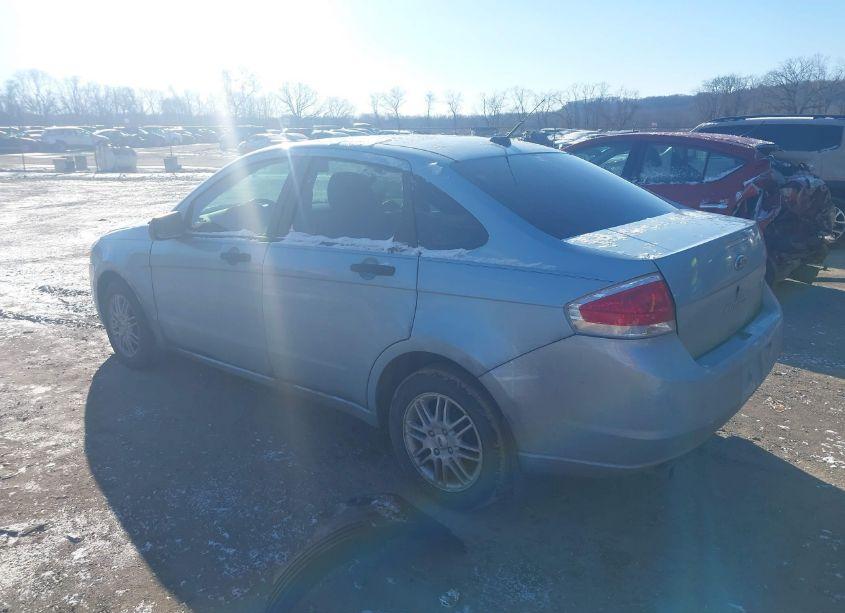 Photo 3 of 2009 Ford Focus SE (VIN 1FAHP35N99W190398)