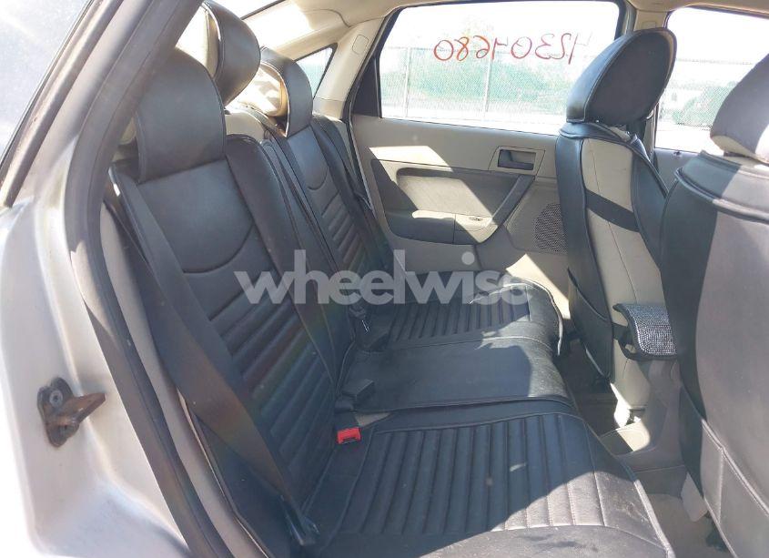 Photo 8 of 2009 Ford Focus SE (VIN 1FAHP35N99W206583)