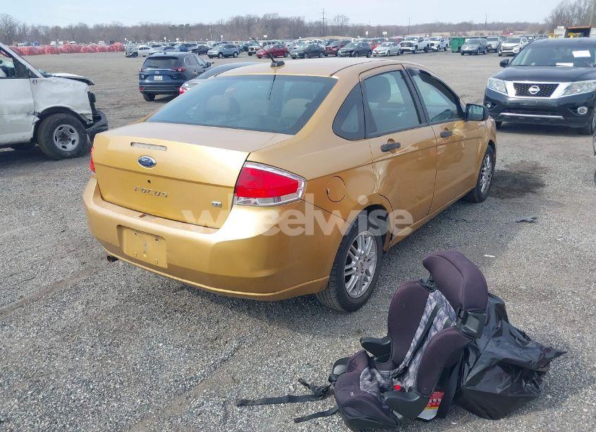 Photo 4 of 2009 Ford Focus SE (VIN 1FAHP35N99W209046)